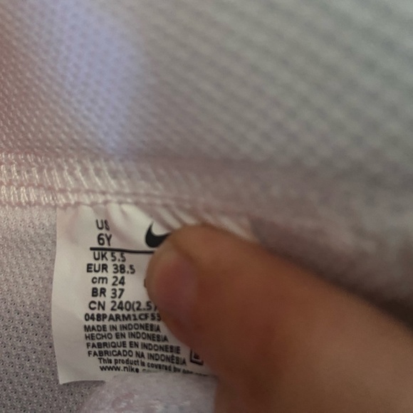 Nike Blazer Mid Hightop Sneakers - Picture 5 of 6